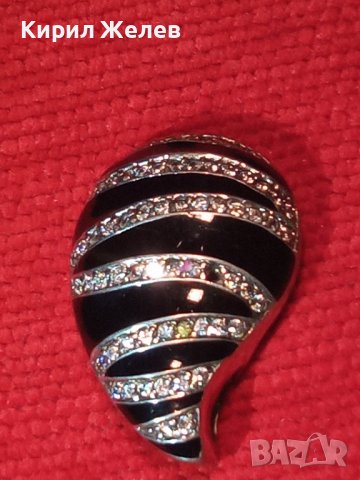 ПРЕКРАСЕН БУТИКОВ ФЕШЪН АРТ МЕДАЛЬОН РОДИРАНО СРЕБРО 925 с ЧЕРЕН ЕМАЙЛ и ИСКРЯЩИ ЦИРКОНИ 39989, снимка 2 - Колиета, медальони, синджири - 42656088