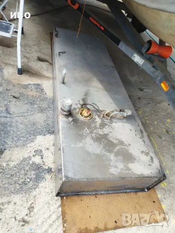 резервоар за лодка