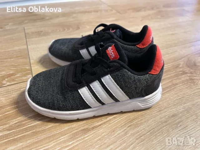 Маратонки момче Адидас, номер 26