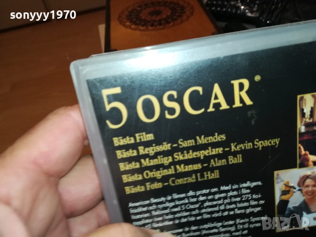 AMERICAN BEAUTY-ORIGINAL VHS VIDEO TAPE 2408251307, снимка 12 - Други жанрове - 51472116