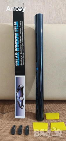 Синьо фолио за прозорци на автомобил