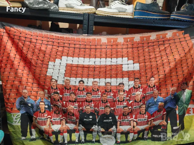 Фенско знаме ПСВ Айндховен, снимка 3 - Фен артикули - 47895129