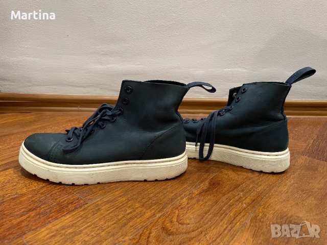 Dr. Martens велурени кубинки, снимка 1 - Дамски боти - 42991235