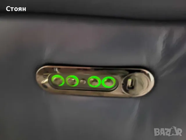 Син кожен ъглов диван Laurence с електрически релакс механизъм, снимка 5 - Дивани и мека мебел - 48286610