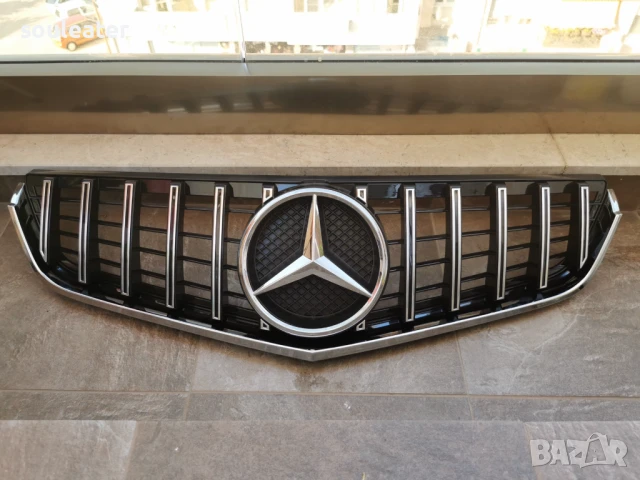 Решетка/маска с емблема тип GT/GTR за Mercedes W207 2009/2012