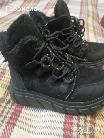 3 броя якета за момичета + подарък зимни боти, снимка 13 - Детски якета и елеци - 52974340