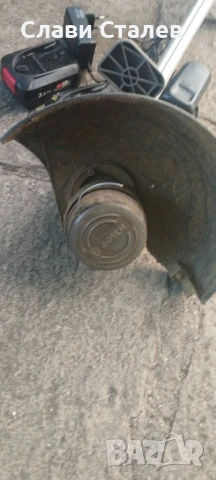 Bosch -тример за трева на батерии , снимка 5 - Градинска техника - 51008218