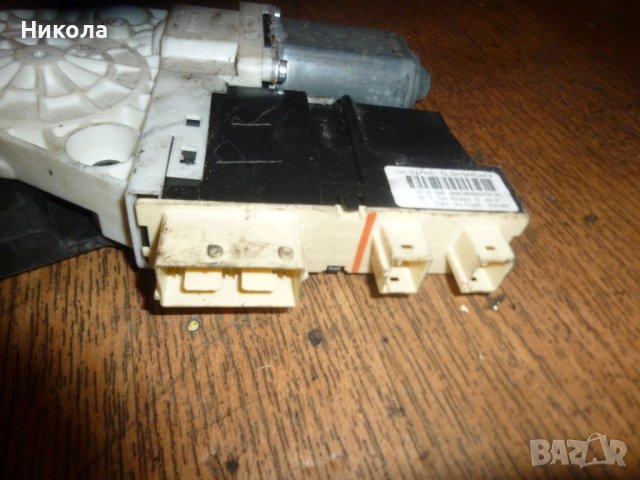 Преден десен стъклоповдигач с моторче за Пежо 807, снимка 5 - Части - 37371611