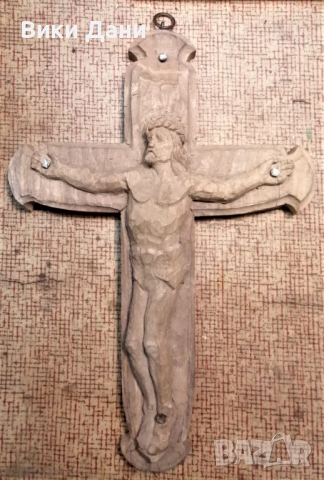 дърворезба голям кръст Христос орех с ковани пирони