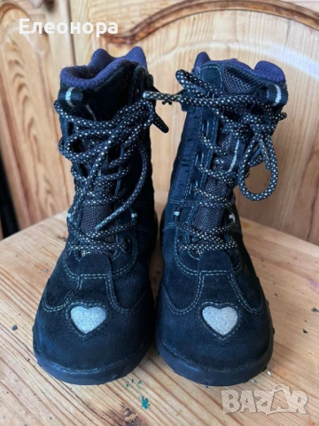 велурени ботушки за момиченце, снимка 2 - Бебешки боти и ботуши - 53492457