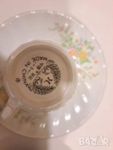 Две китайски порцеланови чашки с чинийки, снимка 4 - Сервизи - 43840657