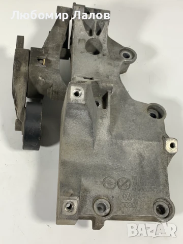 Стойка генератор компресор климатик Vw Audi Skoda Seat 1.9 TDI 105к.с. (04-09)г. 038903143AF 