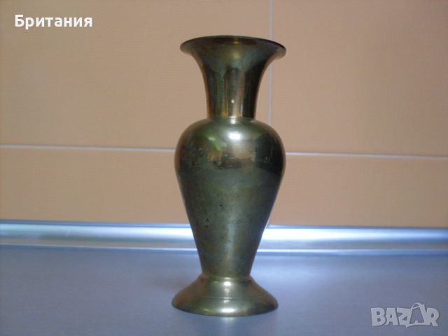 Бронзов съд- ваза.