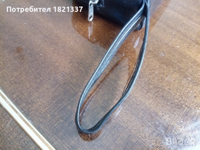 Малка кожена чанта , снимка 3 - Чанти - 52337435