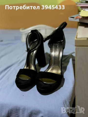 Дамски черни обувки на ток , снимка 1