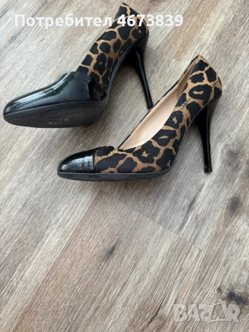 Fendi , снимка 3 - Дамски обувки на ток - 52804437