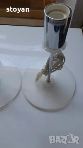 Настолни лампи