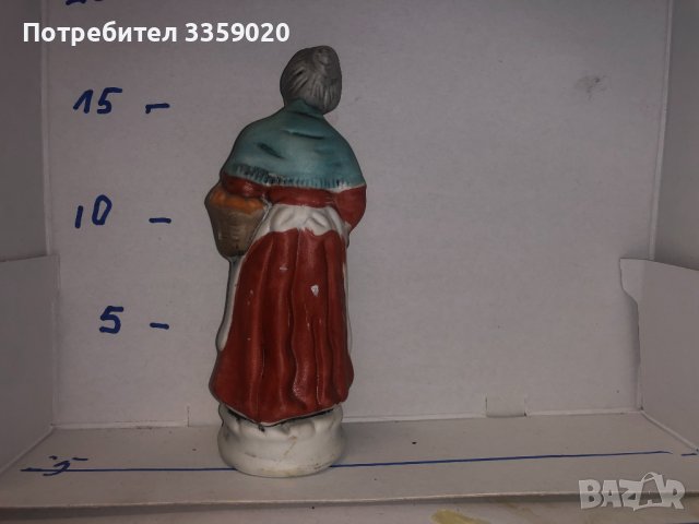 продавам керамична фигура , снимка 3 - Антикварни и старинни предмети - 40648668