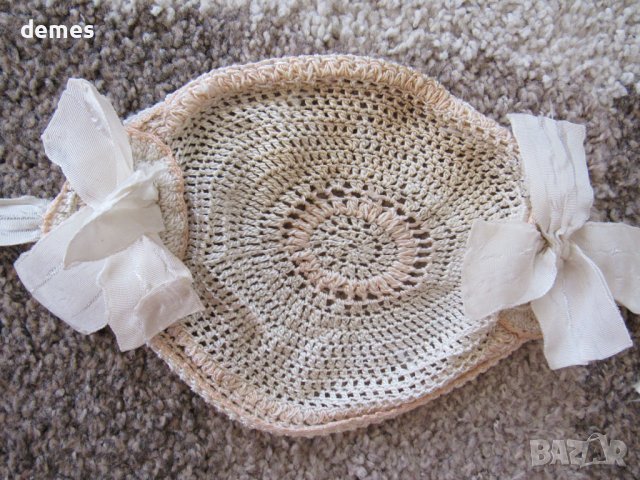 Ръчно плетена на една кука бебешка шапка от 1930 год.