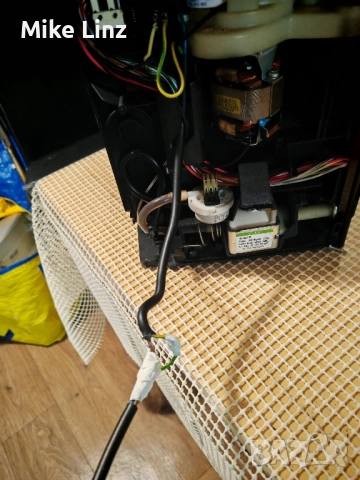 Delonghi ECAM Magnifica S, снимка 14 - Кафемашини - 52152714