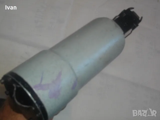 Американски пневматичен такер като нов SENCO Model K - Made in USA за скоби до 30 мм Отличен Профи, снимка 15 - Други инструменти - 47717853