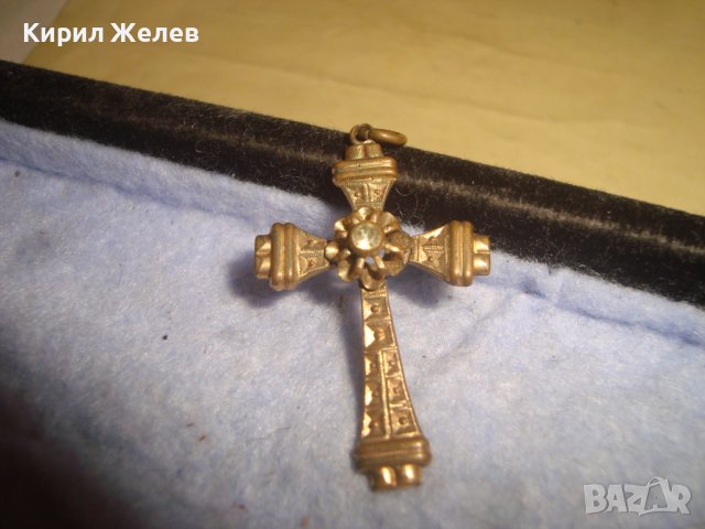 СТАРИНЕН ОРНАМЕНТИРАН РЕТРО БРОНЗОВ НАГРЪДЕН КРЪСТ с ПОЗЛАТА и ФАСЕТИРАН ЦИРКОН КРИСТАЛ 29492
