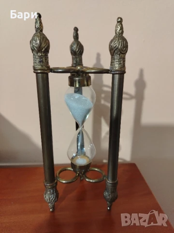 Стар пясъчен часовник 