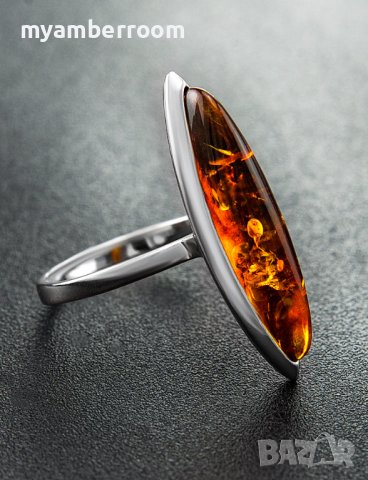 Сребърен пръстен с естествен кехлибар