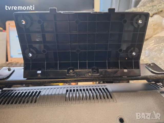 оригинална стойка за телевизор PANASONIC модел TX-32FSN608, снимка 2 - Стойки, 3D очила, аксесоари - 47483926