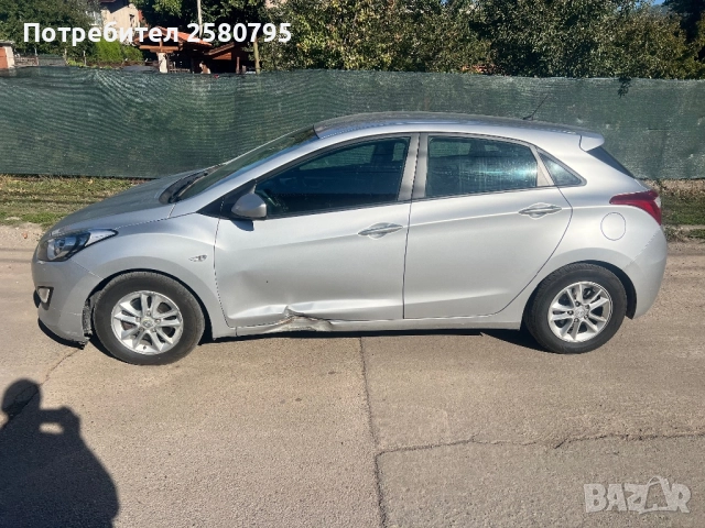Hyundai I30 1.6 110кс Тип на мотор D4FB, снимка 3 - Автомобили и джипове - 51784938