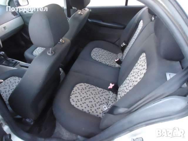 Skoda Fabia, снимка 12 - Автомобили и джипове - 52932819