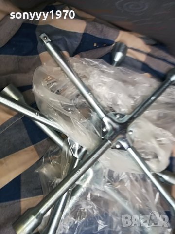 КЛЮЧ ЗА ГУМИ КРЪСТАЧКА-17/19/21 и 1/2 НОВ ЯК 3108221526, снимка 7 - Аксесоари и консумативи - 37857591