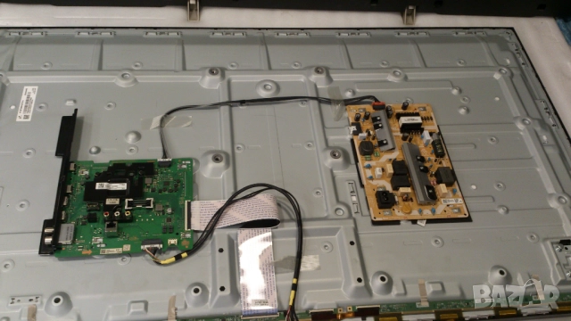 SAMSUNG-UE50TU8072U, снимка 3 - Телевизори - 51985666