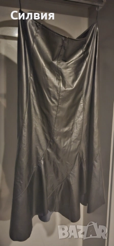 Чисто нова черна дълга лъскава кожена пола, размер "L", снимка 4 - Поли - 52409487