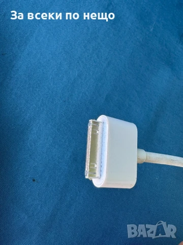 Оригинален кабел Apple 30-pin to VGA, снимка 5 - Резервни части за телефони - 50895197