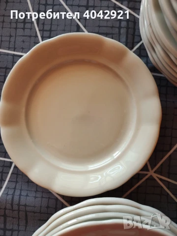 Бели порцеланови чинии , снимка 4 - Чинии - 50927533