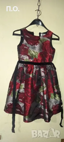 Рокли за 8-10год, снимка 2 - Детски рокли и поли - 48242334