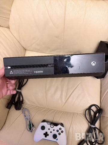 Xbox One черен +контролер+игра, снимка 5 - Xbox конзоли - 52856428