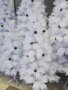 Коледна Снежно бяла или зелена елха с шишарки + пласмасова стойка  ТОП ПРЕДЛОЖЕНИЕ
