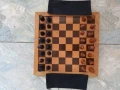шах дъска със струговани дървени фигури, снимка 1