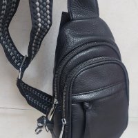 Мъжка черна чанта с платова дръжка, снимка 1 - Чанти - 43851839