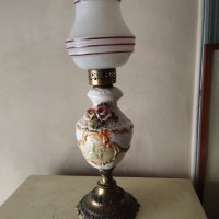 настолна лампа в ретро стил, снимка 1 - Настолни лампи - 43031766