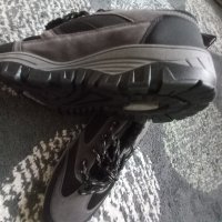 Нови обувки, снимка 2 - Мъжки боти - 43966404