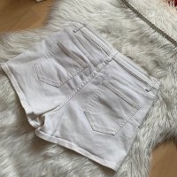 Панталонки FB Sisters, снимка 3 - Къси панталони и бермуди - 33277193