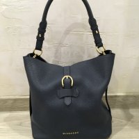 Burberry тъмно синя чанта, снимка 2 - Чанти - 39038368