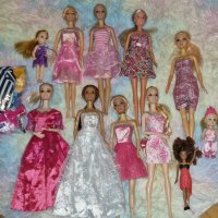 голям лот кукли Барби, Стефи, Моя Мия и други за игра с дрешки и малко аксесоари , снимка 1 - Кукли - 43038245