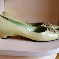 Продавам италиански елегантни обувки Bata, нисък ток, снимка 8 - Дамски елегантни обувки - 41839128