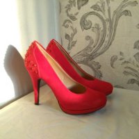 Елегантни дамски обувки, снимка 1 - Дамски обувки на ток - 26483791
