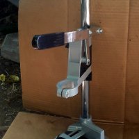 Любителска стойка за ръчна бормашина с менгеме, снимка 1 - Други инструменти - 37565059