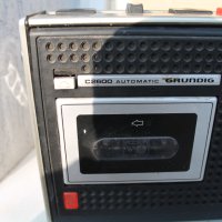 Радио касетофон ''Grundig C2600'', снимка 2 - Радиокасетофони, транзистори - 43989137